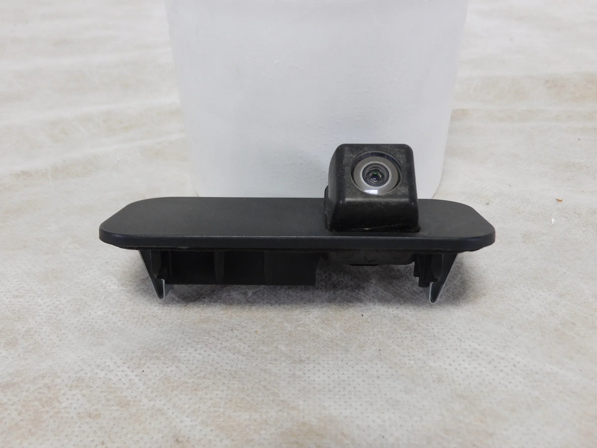 LKQ 16 OEM Toyota Camera View Pre-Owned Corolla (Good) Rear Backup