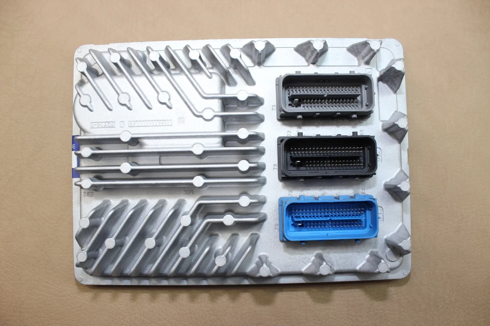 ECU ENGINE PCM ECM 12669318 OEM 12669611 PCM SILVERADO COMPUTER SIERRA 14-16